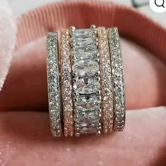 #5.Huitan Luxury Two-Tone Wide Ring Full Brilliant Cubic Zirconia Exquisite - Picture 2 of 7